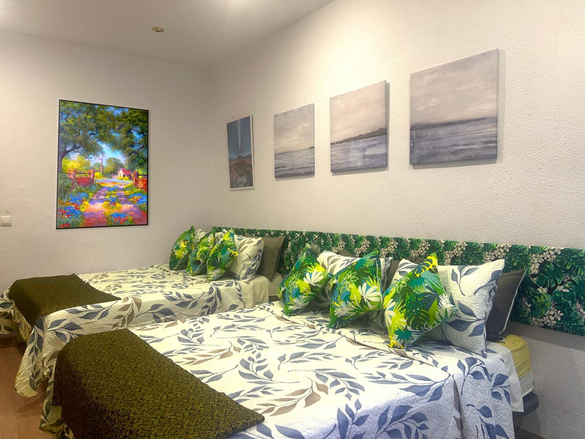 Puerta Del Sol Carretas Apartaments & Rooms Madrid Exterior photo